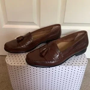 Giorgio Brutini | Shoes | Giorgio Brutini Tassel Loafers  display picture 1